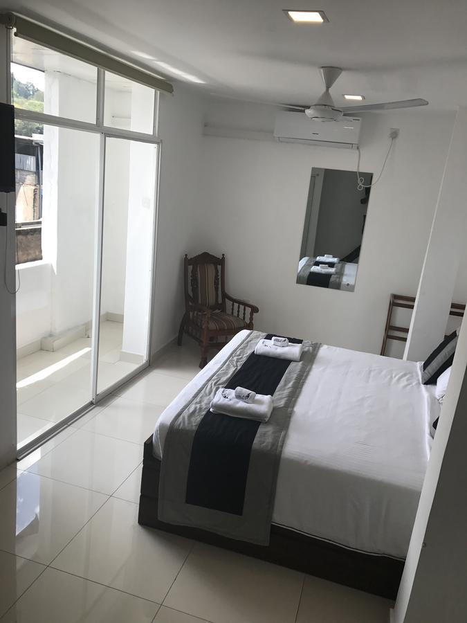 Impala City Hotel And Hostel Kandy 50 Exterior photo